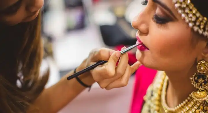 Bridal Makeup Artists in Anantapur : Manohari Beauty in Ram Nagar