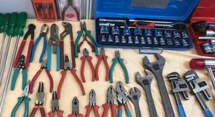 Hand Tools in Anantapur  : Varalakshmi Enterprises in Srinivas Nagar