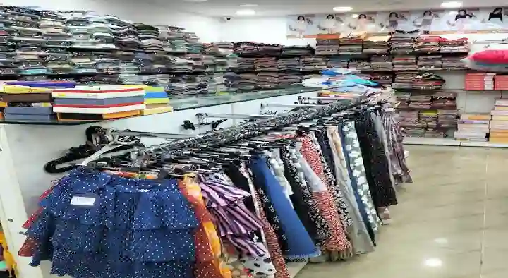 Garment Shops in Chennai (Madras) : Shanthis The Garment Shop in Indira Nagar
