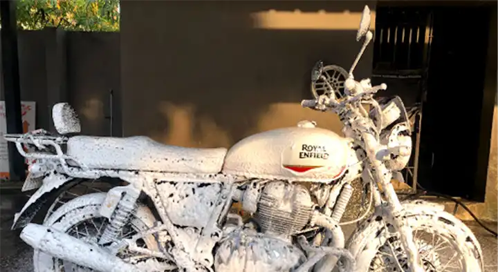 Car And Bike Washing Service in Kannur  : Shannon Car and Bike Water in Madapura Road