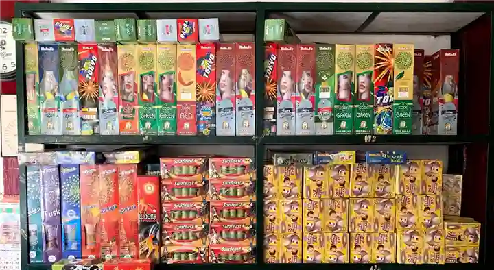 Crackers And Fireworks Dealers in Kannur  : Royal Crackers and Fireworks in Thalikkavu Road