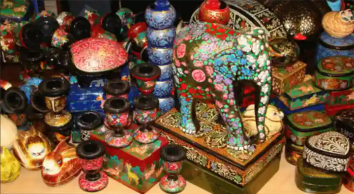 Poduval Sons Handicrafts in Thavakkara, Kannur