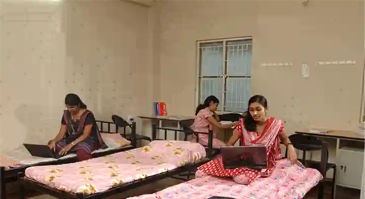 Hostels in Khammam  : Nakshatra Ladies Hostel in Dwaraka Nagar