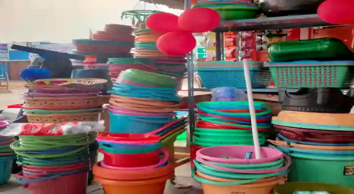 Paper And Plastic Products Dealers in Khammam  : Madhuri Plastics Dealers in Mustafa Nagar
