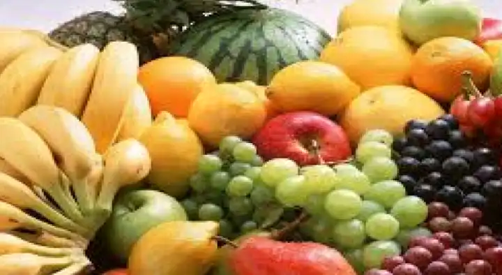 Fruit Dealers in Kochi (Cochin) : Amritha Fruits in Giri Nagar