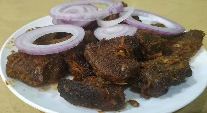 Umamiz Restaurant in Polayathodu, Kollam