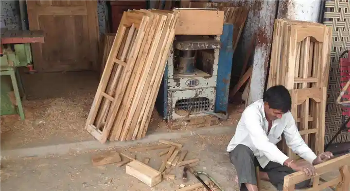 Carpenters in Kollam : Rajeevans Carpenter Works in Chayakkadamukku Road