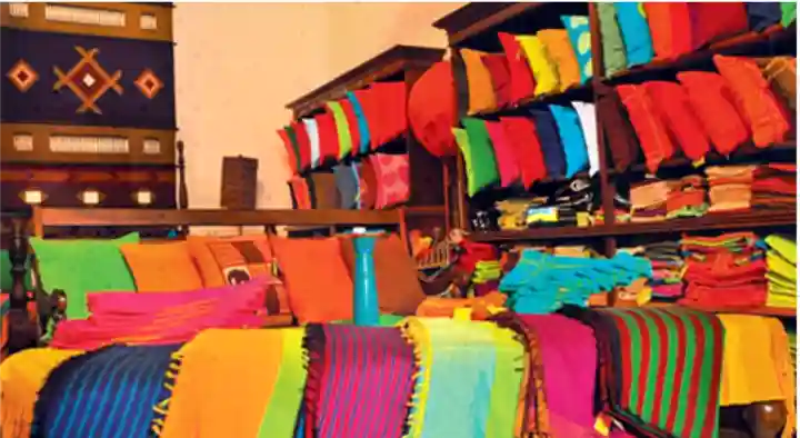 Handlooms in Madurai  : Vandana Handlooms in Goripalayam