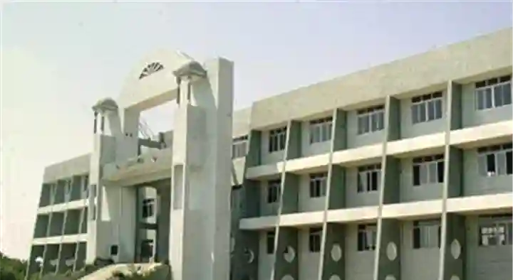 Sri Vasavi Degree College in Venkateshwara Colony