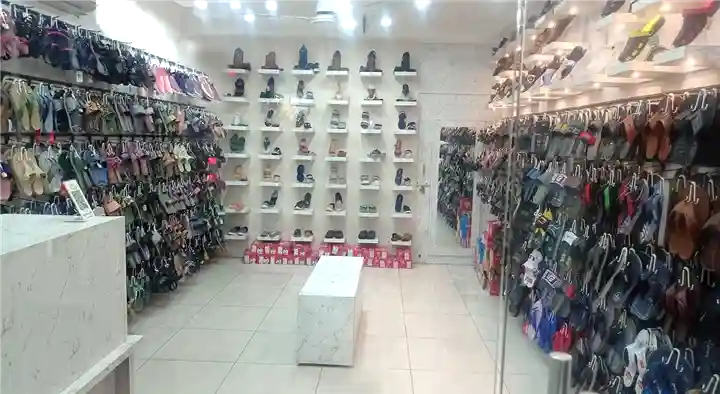 Shoe Shops in Nagapattinam  : Step Trendy Footwear in Velippalayam