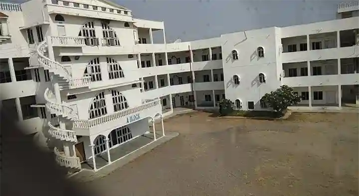 Vijay Engineering College in Manikbhandar, Nizamabad