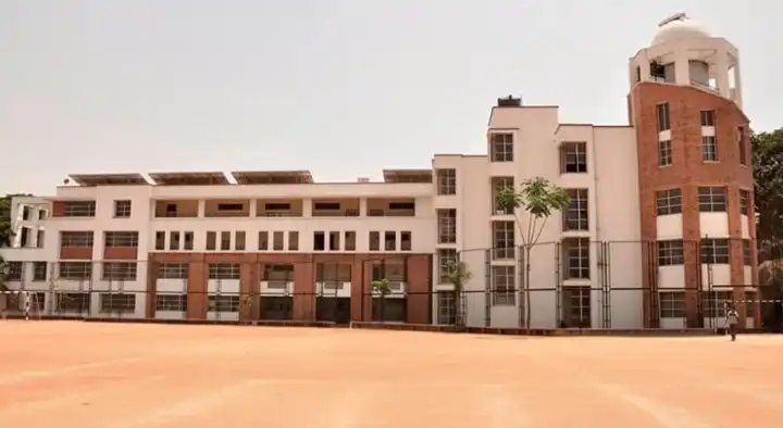Colleges in Rajahmundry (Rajamahendravaram) : Government College Autonomous in Police Quarters