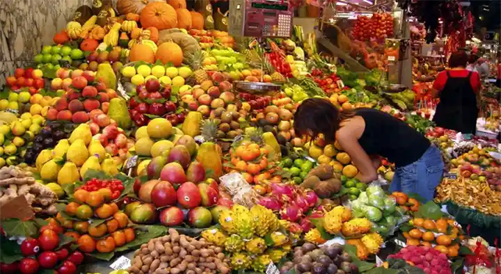 Sri Shakthi Fruit Traders in Annamalai Nagar, Salem