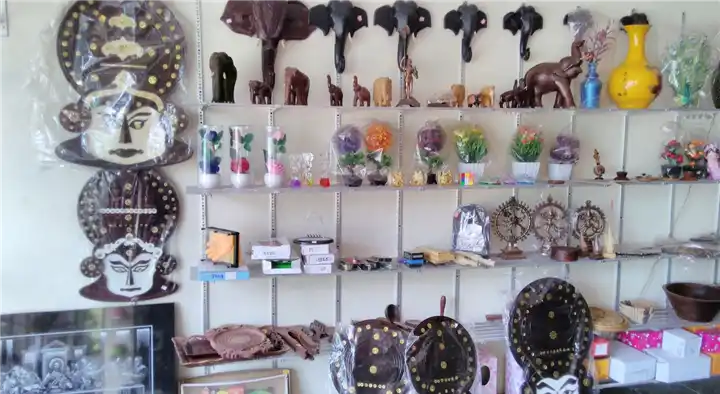 Handy Crafts in Thrissur  : Bhoomika Handicrafts in Vanchi  Road