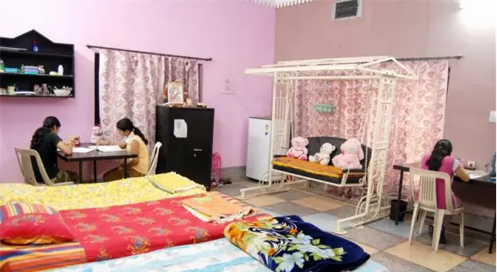 Hostels in Thrissur  : Swethabhavan Girls Hostel in Udaya Nagar
