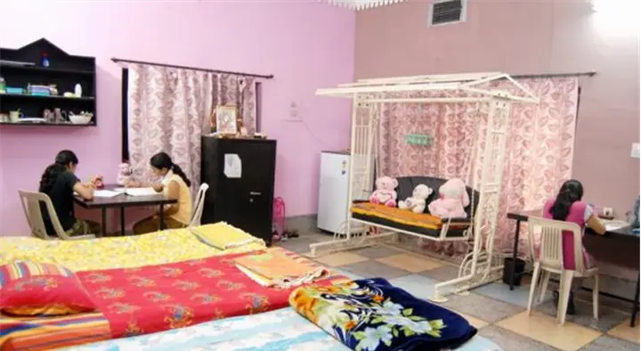 Swethabhavan Girls Hostel in Udaya Nagar, Thrissur
