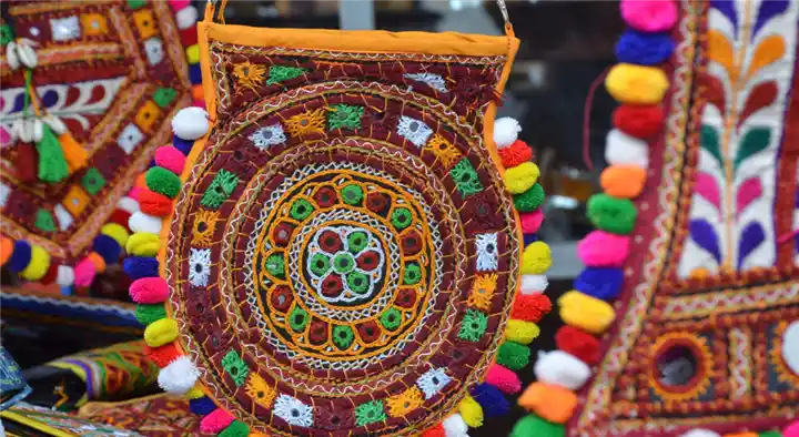 Handy Crafts in Tirunelveli  : Kurinji Handicraft in Thirumal Nagar