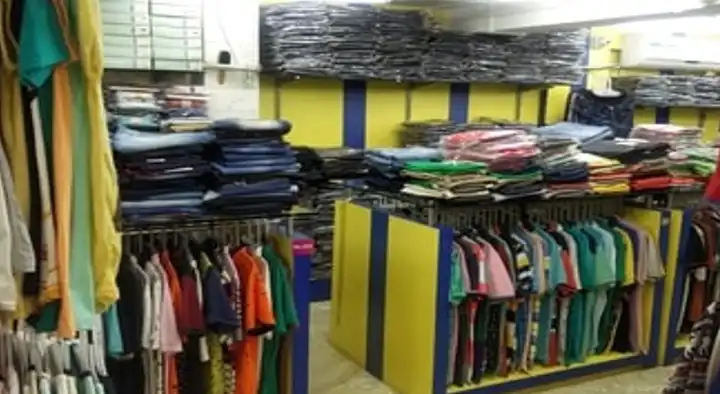 Garment Shops in Tirupur  : Sree Garments in Kumar Nagar