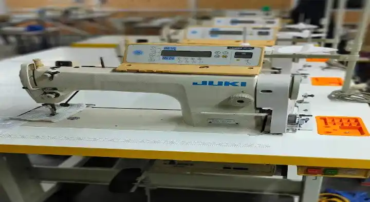 Sewing Machine Sales And Service in Tirupur  : Sri Rajaganapathy Sewing Machine in Gandhi Nagar