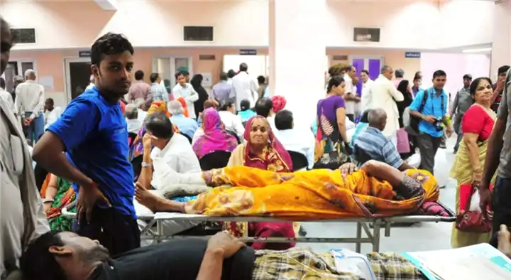 Sri Gayatri Multispeciality Centre in Suryaraopet, Vijayawada