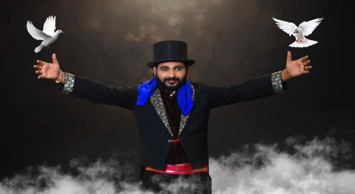 Magician Vasanth in Maharanipeta, Visakhapatnam