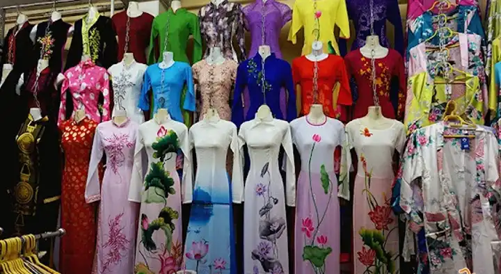 Garment Shops in Warangal  : Shama Garments in Pinnavari St