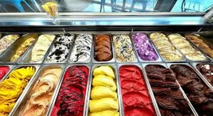 Vijayalaxmi Ice Cream Parlour in Kareemabad, Warangal