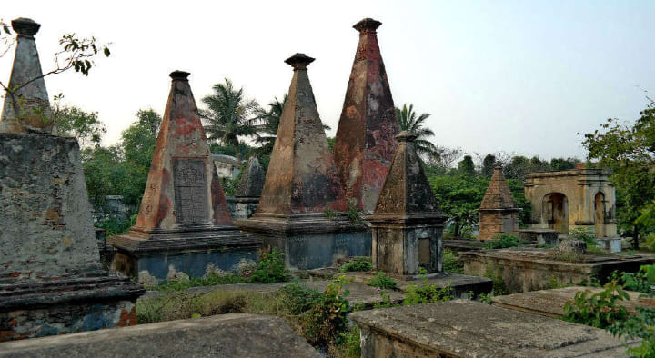 Dutch-Cemetery Tourism Photo Gallery in Visakhpatnam, Vizag