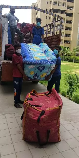 prabhat giri packers and movers isanpur in ahmedabad - Photo No.2