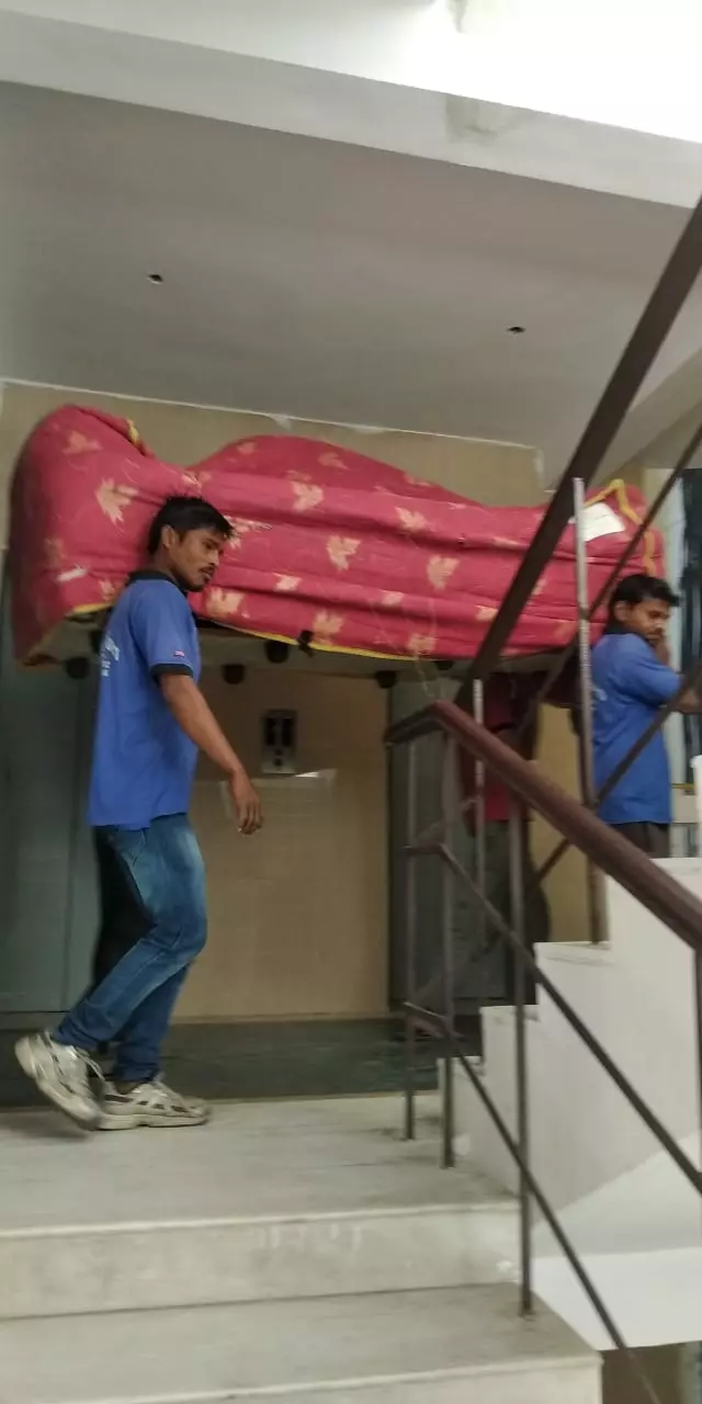 prabhat giri packers and movers isanpur in ahmedabad - Photo No.1