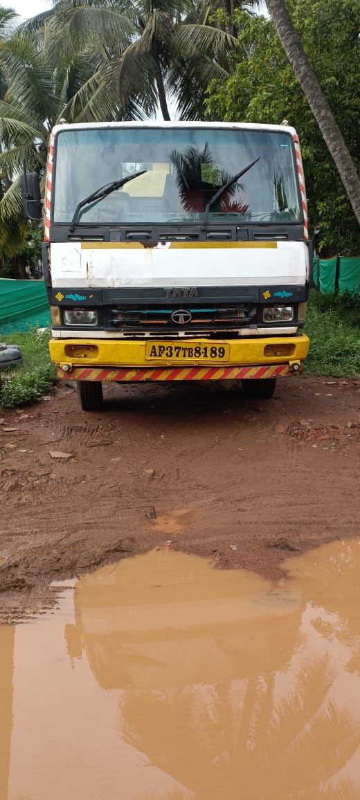 swacha bharath septic tank cleaning main road in amalapuram - Photo No.0
