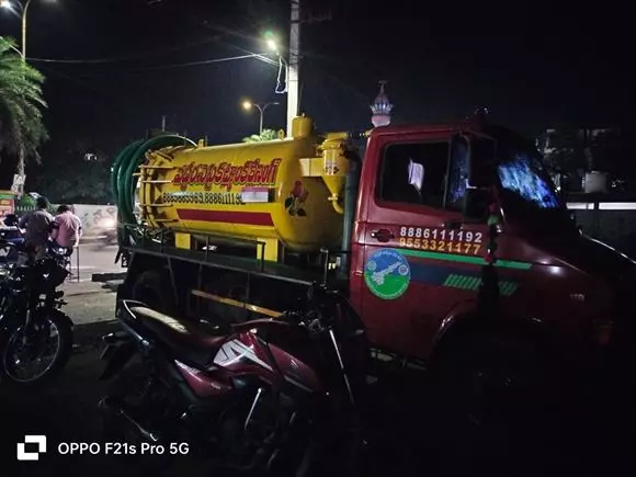 vadeera swatcha bharath septic tank cleaning vaddera colony in amalapuram - Photo No.12