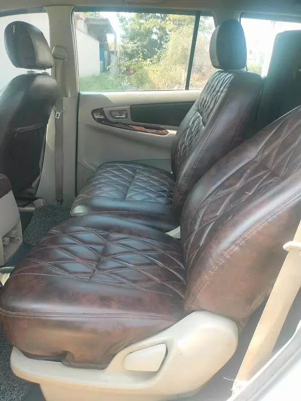 as innova and tempo traveler nagaralu in guntur - Photo No.1