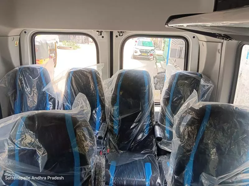 roshini car travels sattenapalle in guntur - Photo No.7