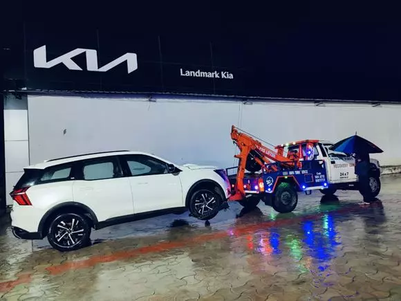 anaya towing service uppal in hyderabad - Photo No.1