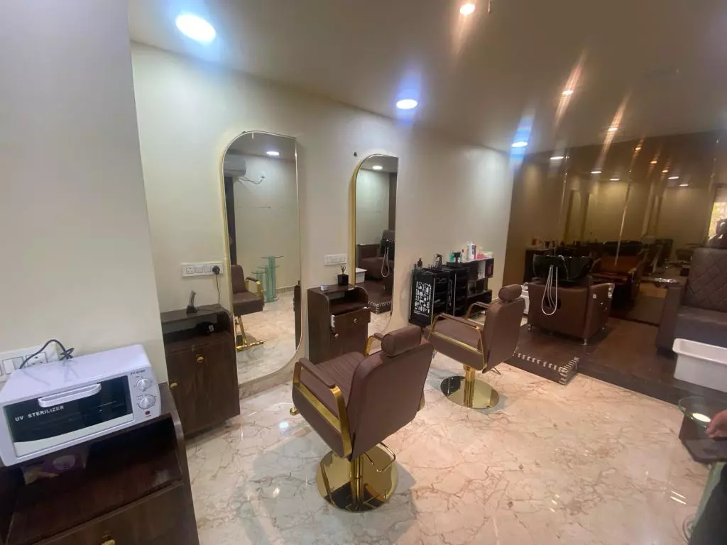 mist salon and aesthetics budhwarpeta road in kurnool - Photo No.5