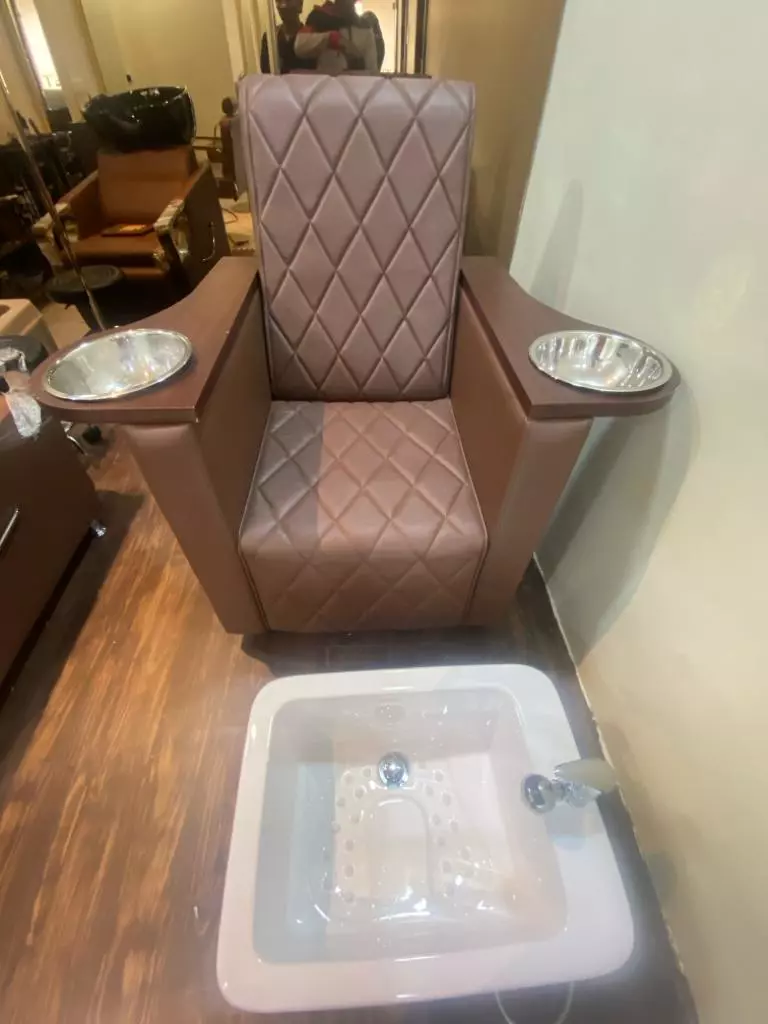 mist salon and aesthetics budhwarpeta road in kurnool - Photo No.3