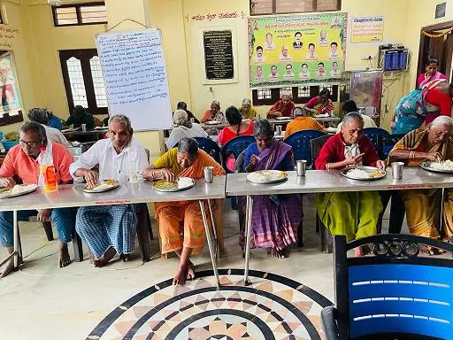 sri sri vasavi kanyaka parameswari aryavysya nityannadana satya trust narketpally in nalgonda - Photo No.8