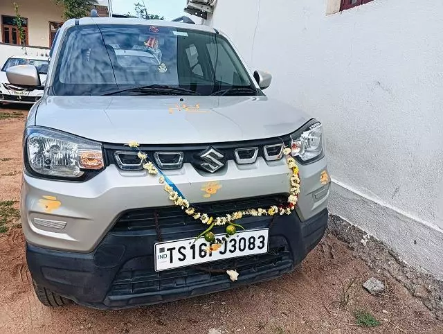 vaishali tours and travels makloor in nizamabad - Photo No.2