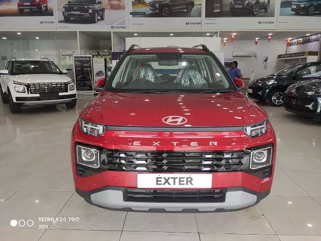 mm car travels main road in ongole - Photo No.2