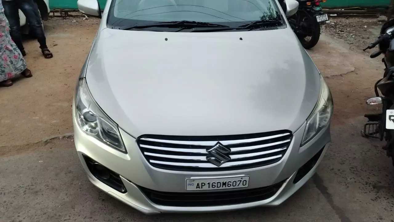 haritha car travels rtc bus stand in ongole - Photo No.6