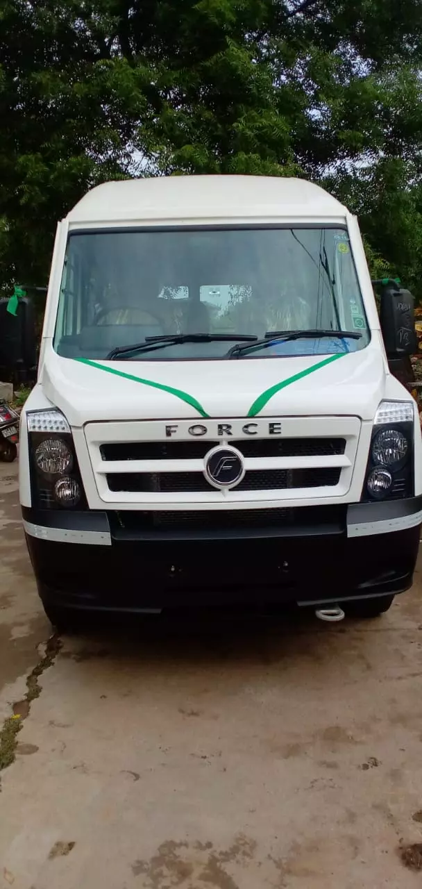 kamakshi taila car travels annavarappadu in ongole - Photo No.3