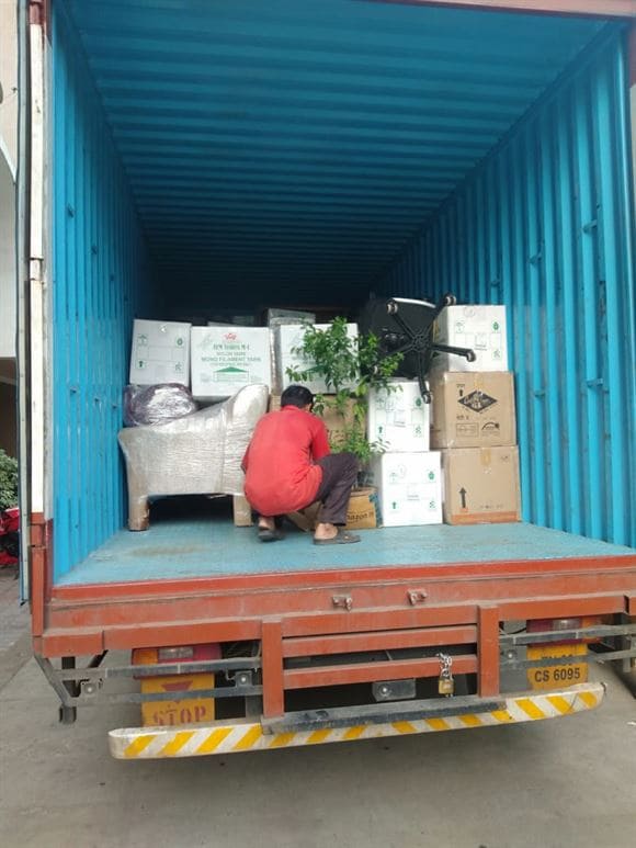 aman packers and movers green city road in surat - Photo No.3