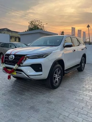 new car tours and travels near krishna lanka in vijayawada - Photo No.5