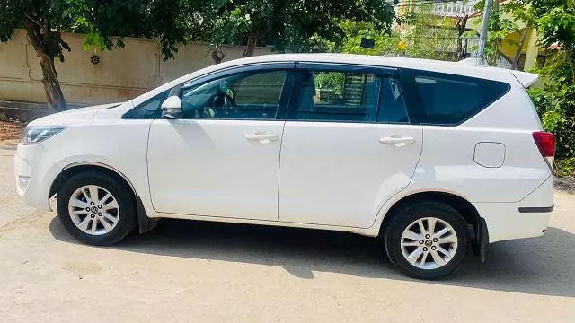 sri lakshmi kartikeya car travels yanamalakuduru in vijayawada - Photo No.1