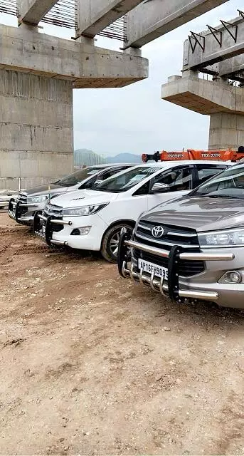 sri lakshmi kartikeya car travels yanamalakuduru in vijayawada - Photo No.5
