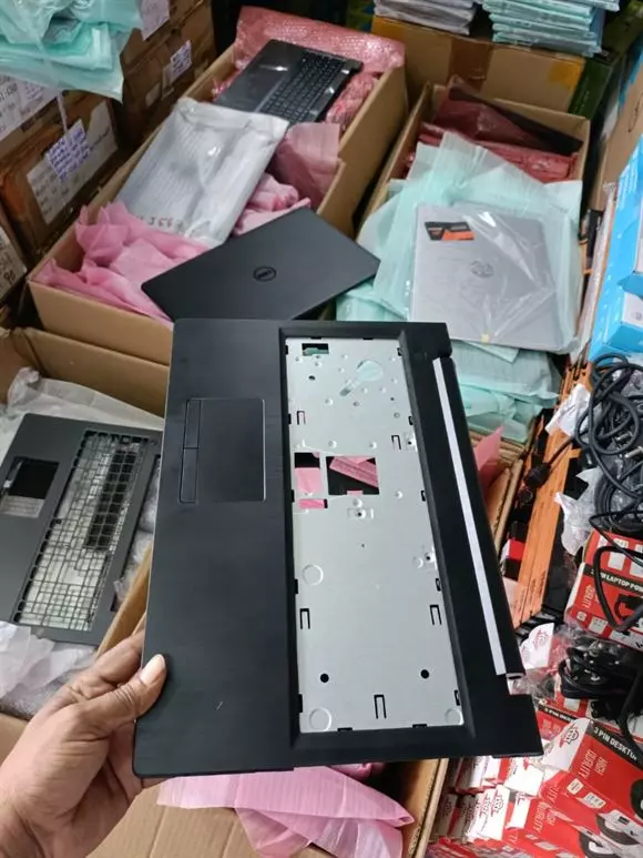 mm laptop service world eluru road in vijayawada - Photo No.11