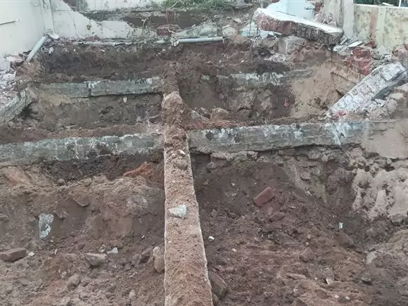 malleswari old building dismanlting works ajit singh nagar in vijayawada - Photo No.15