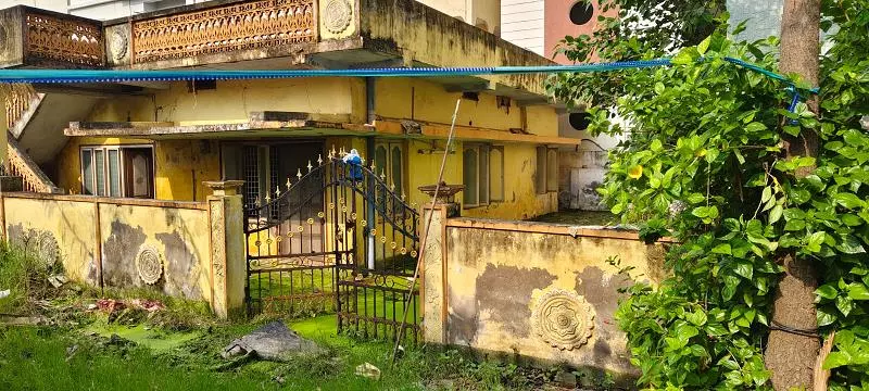 malleswari old building dismanlting works ajit singh nagar in vijayawada - Photo No.6