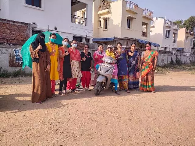 sri sharada scooty driving school mills colony in warangal - Photo No.17